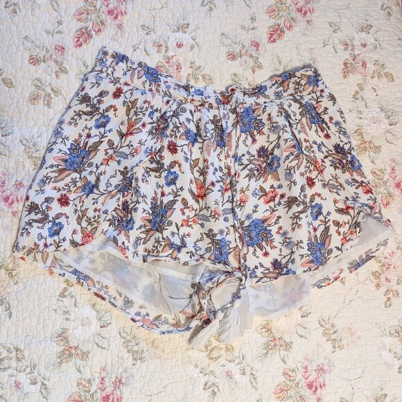 American Eagle Outfitters Elastic Waist Shorts (L) - Picture 1 of 5